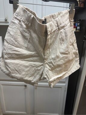 H&M Cream Flat-Front Tailored Men's Shorts